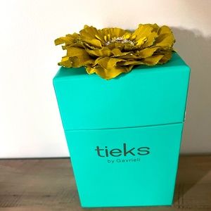 Tieks flats